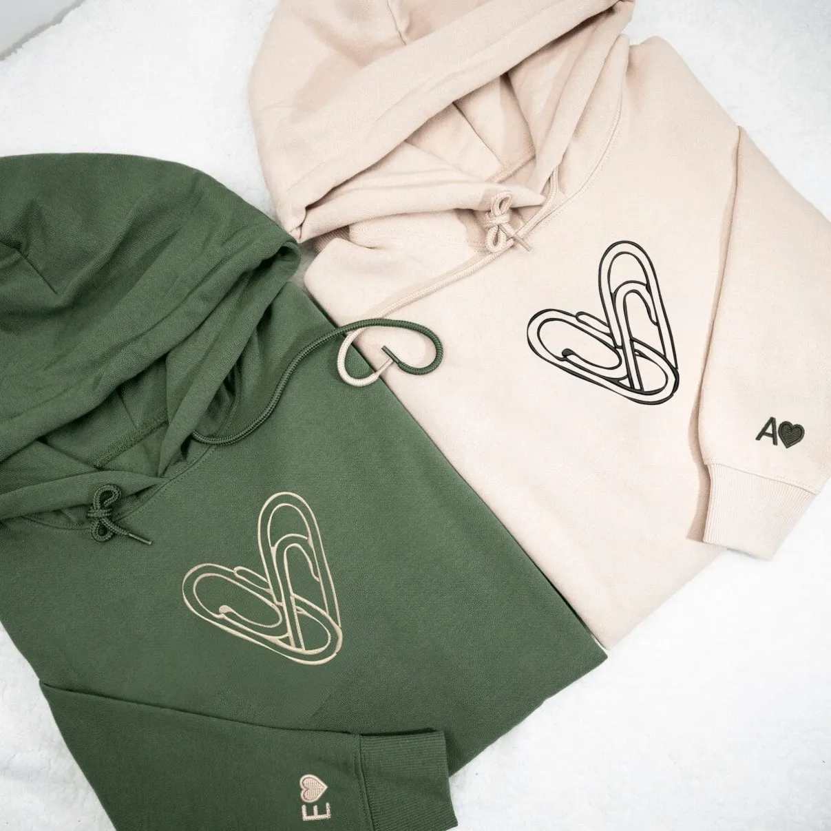 Intertwined Heart Paperclip Couple Hoodies - Custom Embroidered Sweatshirts For Couples