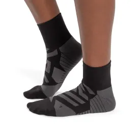 On Women's Performance Mid Sock - Black / Shadow