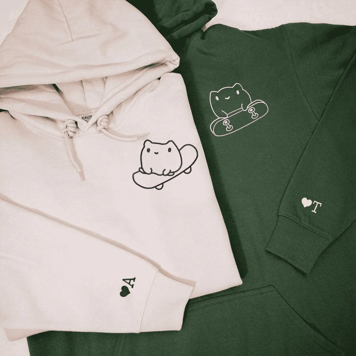 Skateboard Frog Couple Matching Hoodies - Custom Embroidered Sweatshirts For Couples