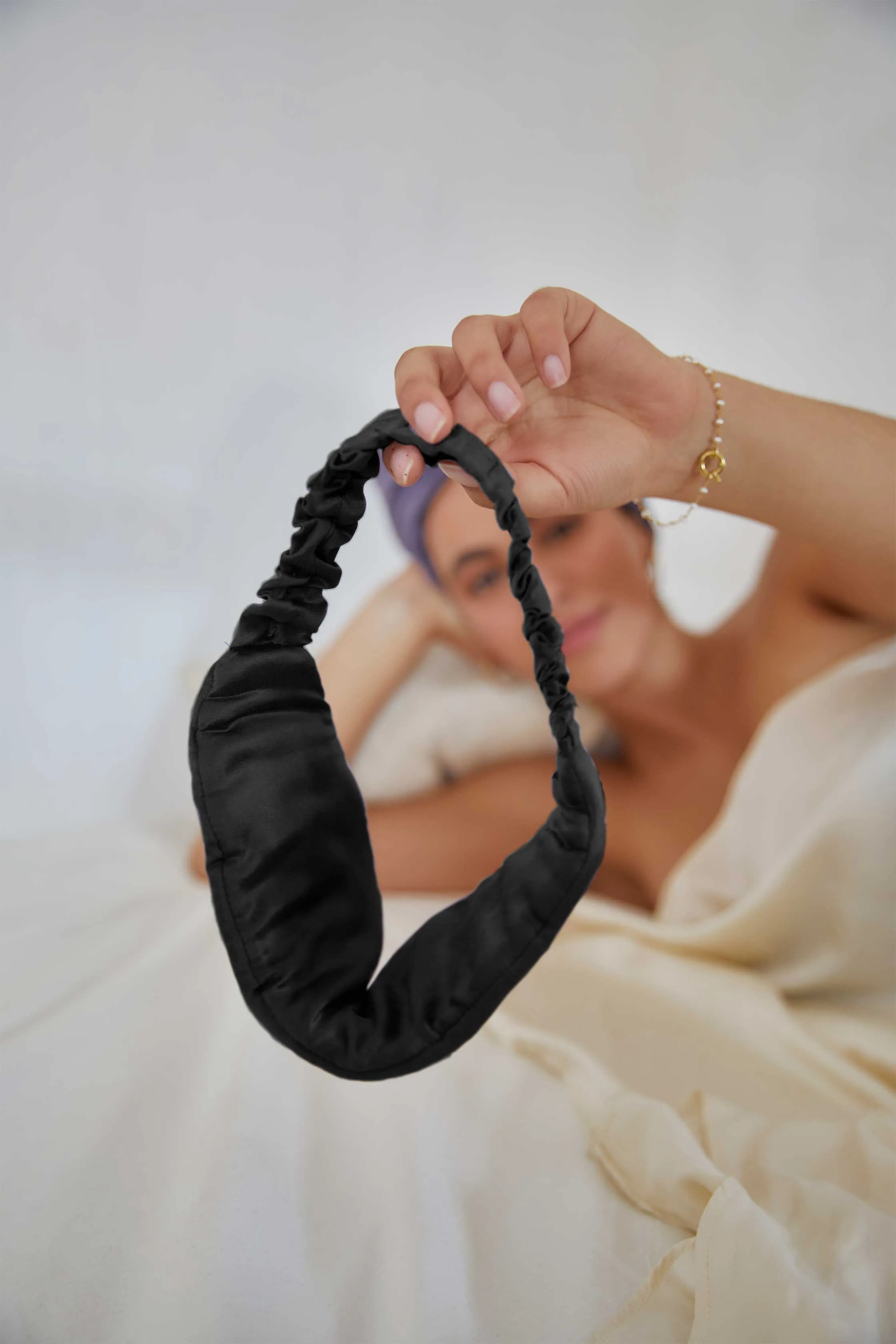 Washed Silk Eye Mask In Black